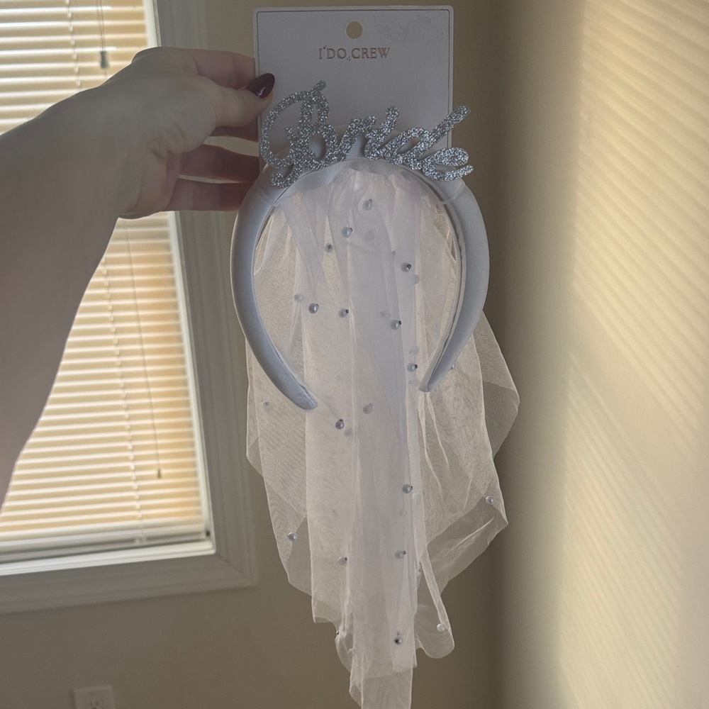 White Bride Headband with Veil